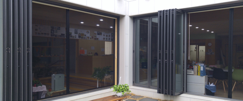 Cửa lưới Airmesh giữ trọn thẩm mỹ và tầm nhìn kiến trúc