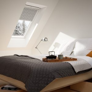 Cửa sổ mái mở hất thủ công GPL 2070