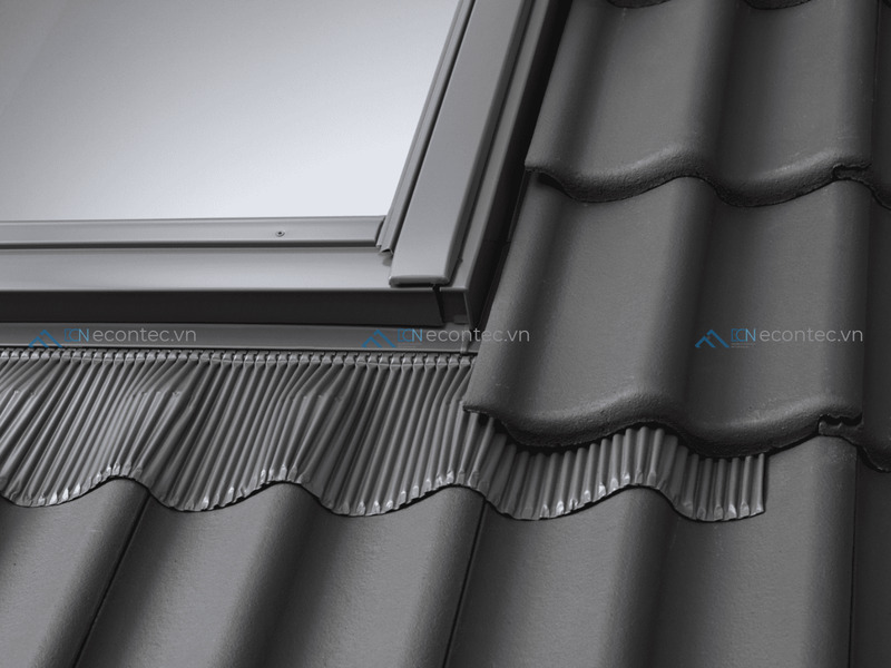 Flashings Velux đảm bảo cửa mái tương thích mọi vật liệu lợp