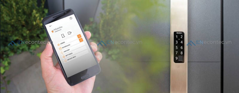 Navkom R8 cho phép quản lý khóa từ xa toàn diện, linh hoạt