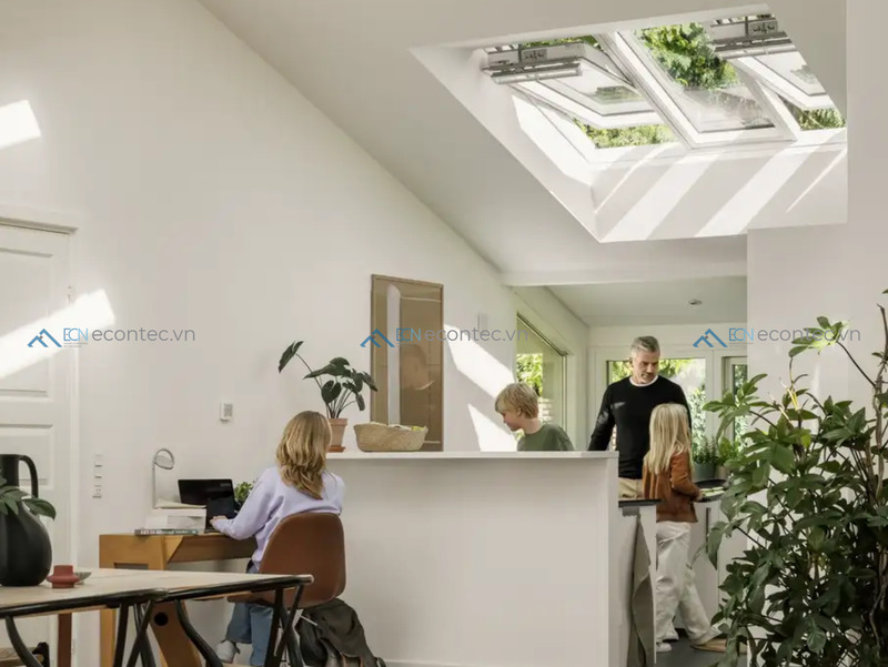 Ưu nhược điểm cửa mái nhà Velux. Velux cung cấp hoàn thiện nội thất chống ẩm và thẩm mỹ cao