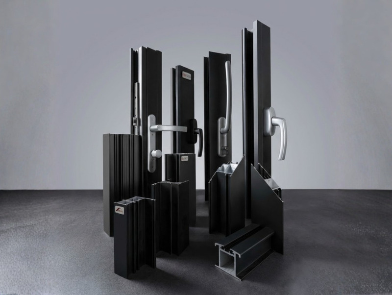 Phụ kiện kim khí Roto chính hãng bền đẹp, an toàn dài lâu