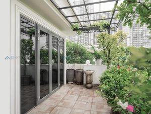 Cửa đi mở quay Roto an toàn, linh hoạt cho mọi không gian