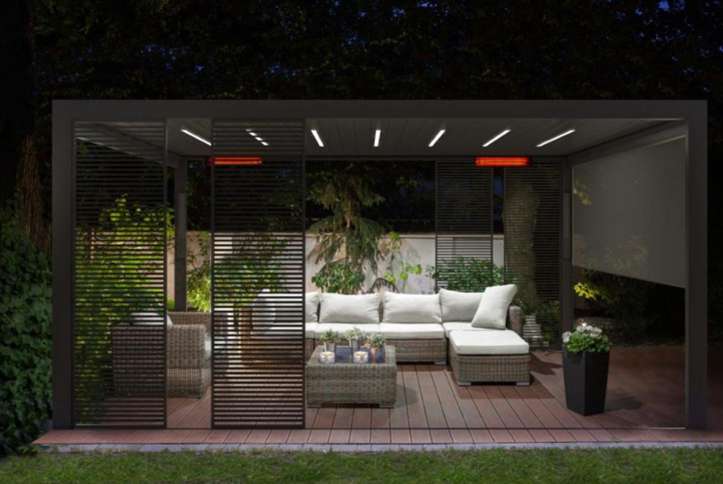 Pergola là giải pháp mái che ngoài trời hiện đại, được thiết kế tối ưu để thích nghi với điều kiện khí hậu nhiệt đới như tại Việt Nam